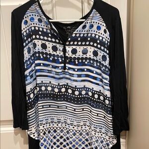 Chic Black and Blue Patterned Women's Top